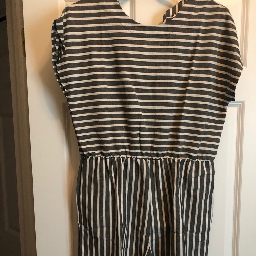 Luvrosy romper brand new